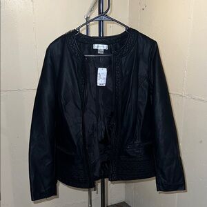 Chic Black Leather Jacket for Women